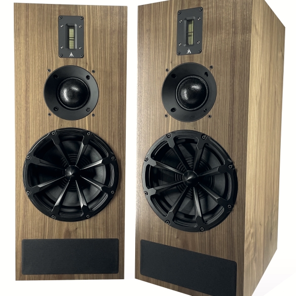 UK First! Cambridge-based Kerr Acoustic is delighted to be officially launching their brand-new K200 loudspeaker for the first time in the UK at The Audio Show 2023. 