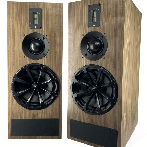 UK First! Cambridge-based Kerr Acoustic is delighted to be officially launching their brand-new K200 loudspeaker for the first time in the UK at The Audio Show 2023.