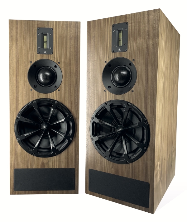 UK First! Cambridge-based Kerr Acoustic is delighted to be officially launching their brand-new K200 loudspeaker for the first time in the UK at The Audio Show 2023.